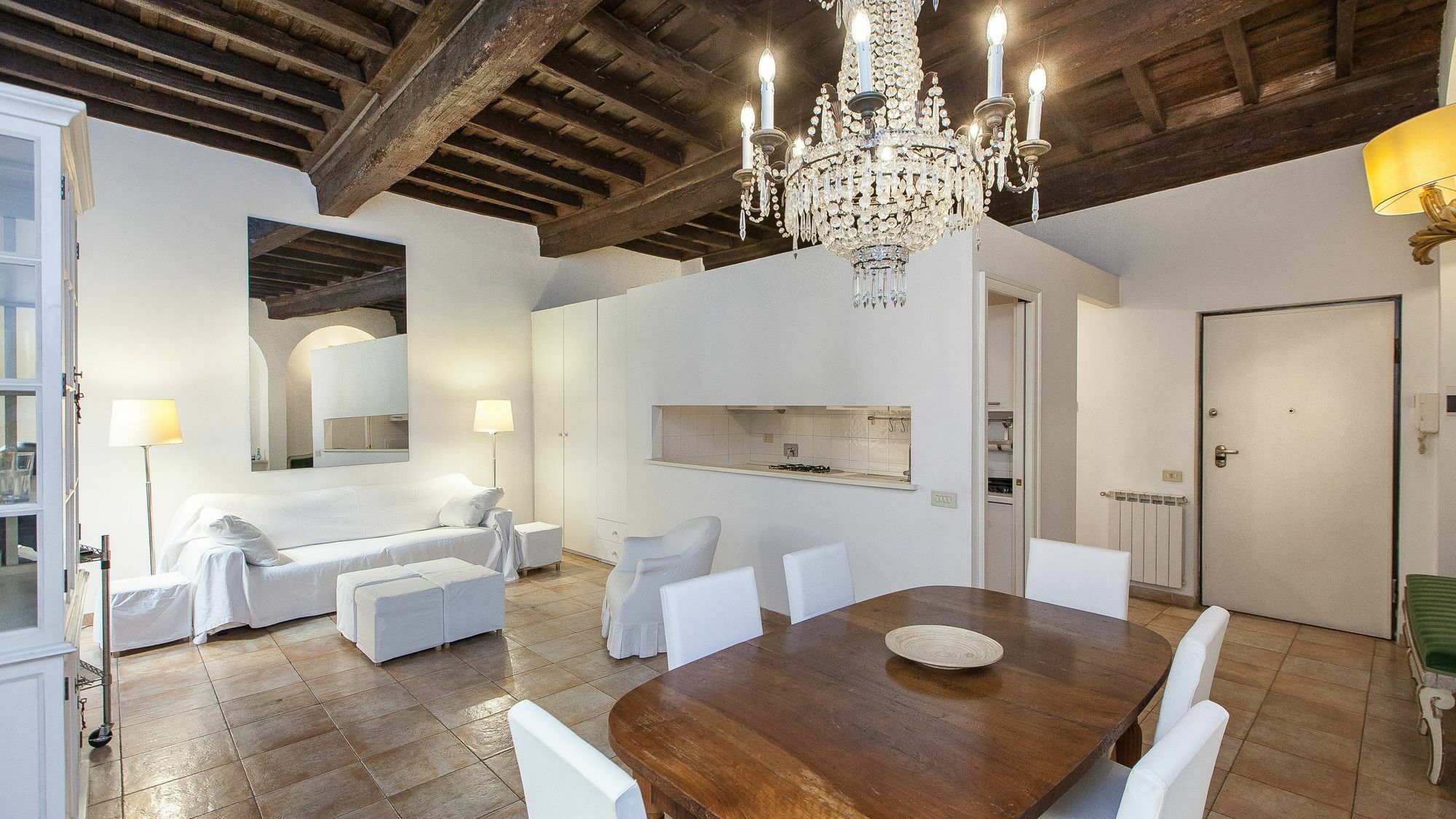 Apartment In Teatro Pace Rom